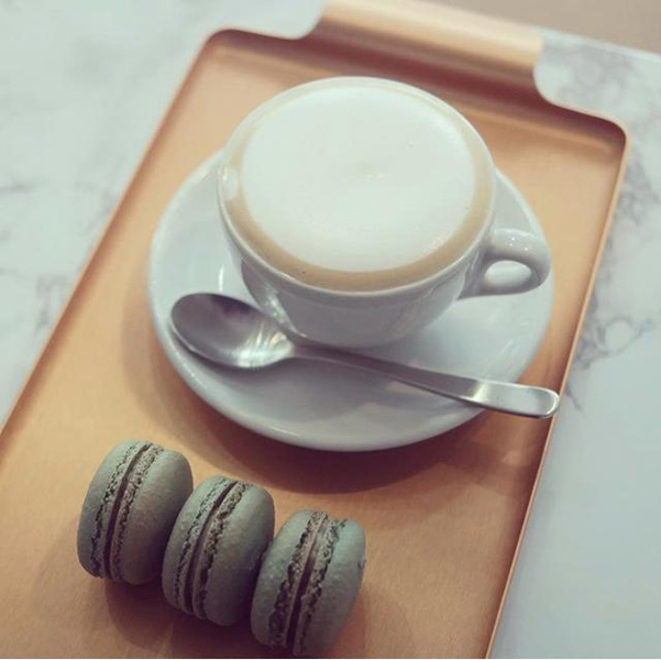 713 TRAY. BLUSH GOLD